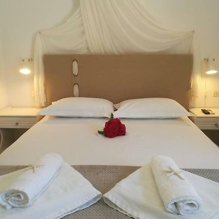 Andreas And Petrinela Rooms Τριοβάσαλος Εξωτερικό φωτογραφία