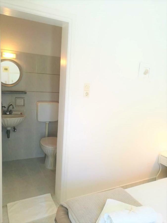 Andreas And Petrinela Rooms Τριοβάσαλος Εξωτερικό φωτογραφία